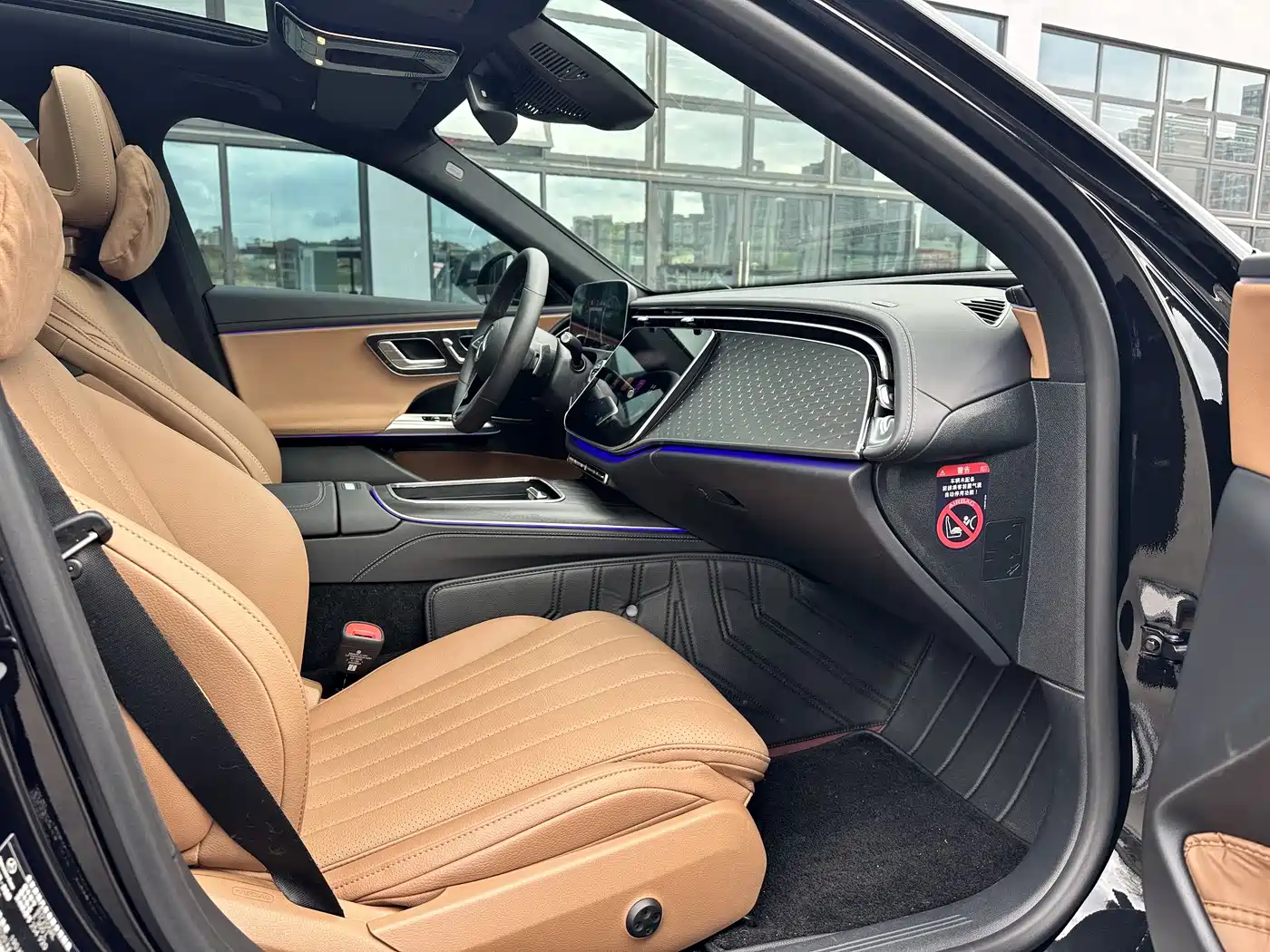 Mercedes-Benz E-Class 2025 E 300 L Fashion фото 9
