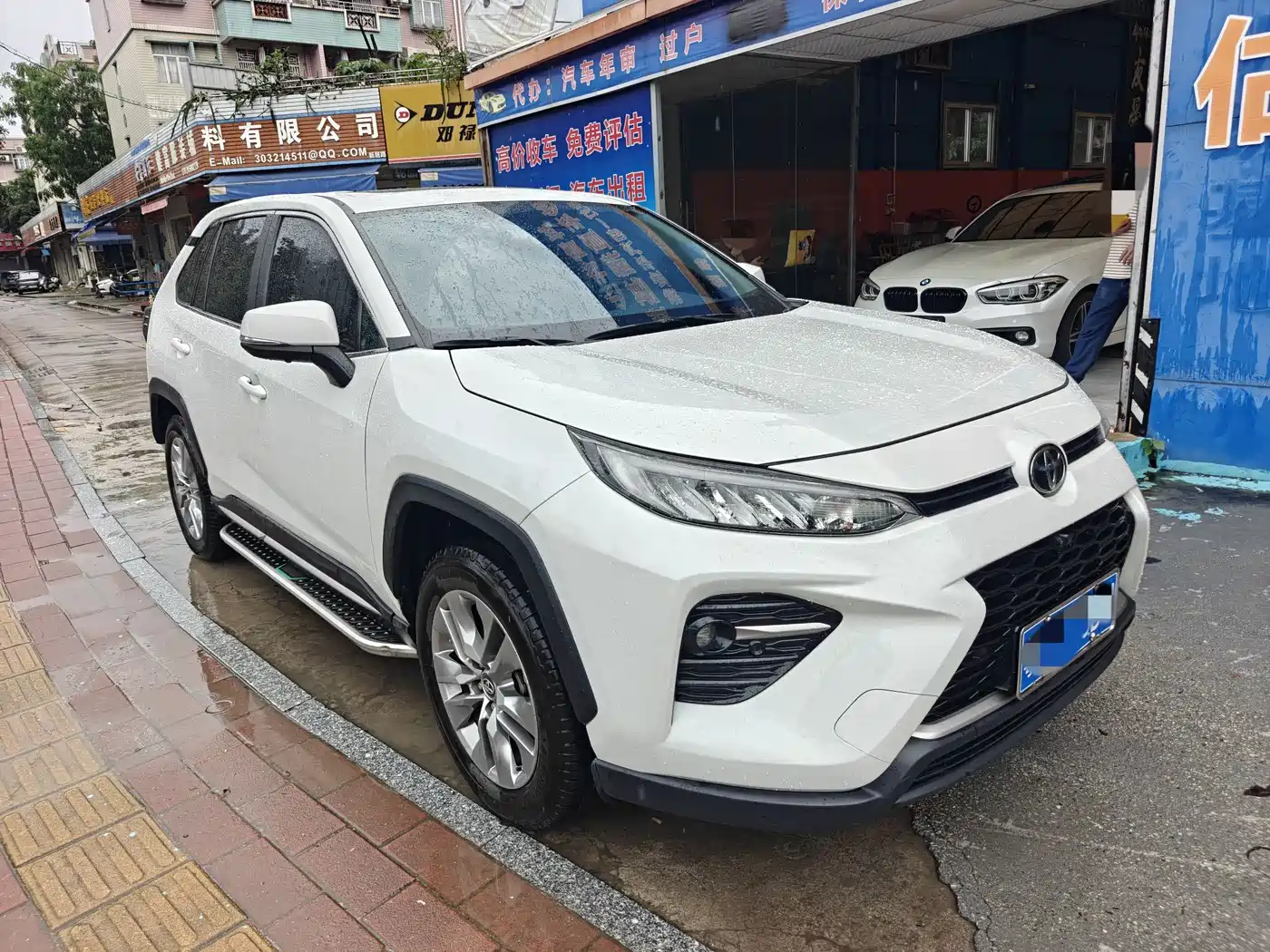 Toyota Wildlander 2022 2.0L CVT FWD Luxury Edition фото 3