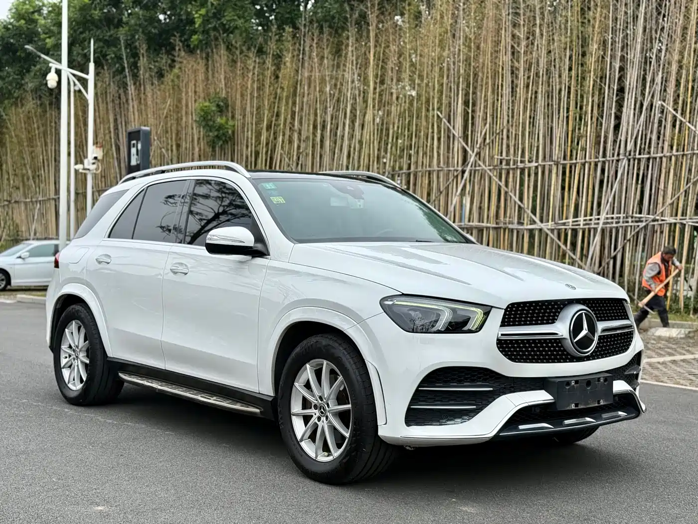 Mercedes-Benz GLE 2020 GLE 350 4MATIC Fashion фото 4