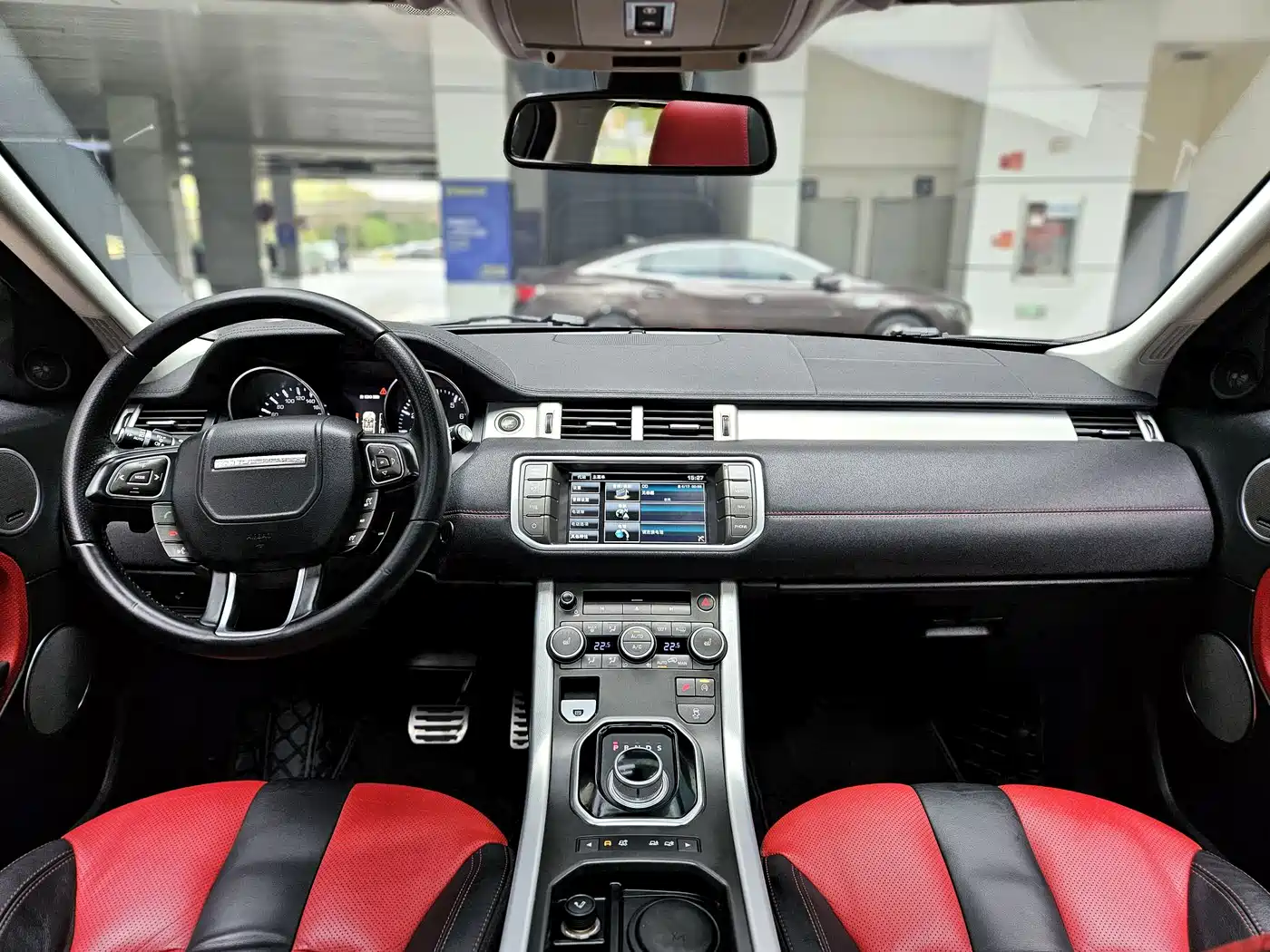 Land Rover Range Rover Evoque (Import) 2014 2.0T 5-door Brilliance Sport фото 7