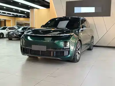 Li Auto L8