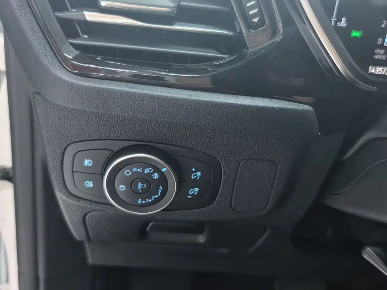 Ford Focus 2023 2022 Sedan EcoBoost 180 Auto Speed Edition