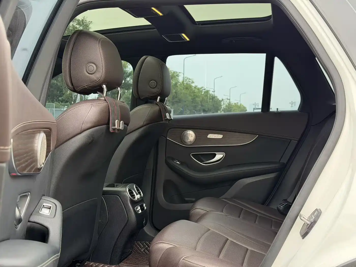 Mercedes-Benz GLC 2022 Model GLC 260 L 4MATIC Luxury Edition фото 6