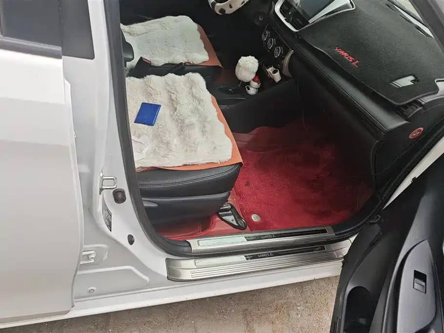 Toyota YARiS L Zhi Xuan 2017 1.5E CVT Speed Upgrade Edition фото 8
