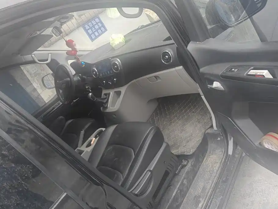 JAC Refine M3 2020 2019 IKEA Edition 1.8L Luxury Version
