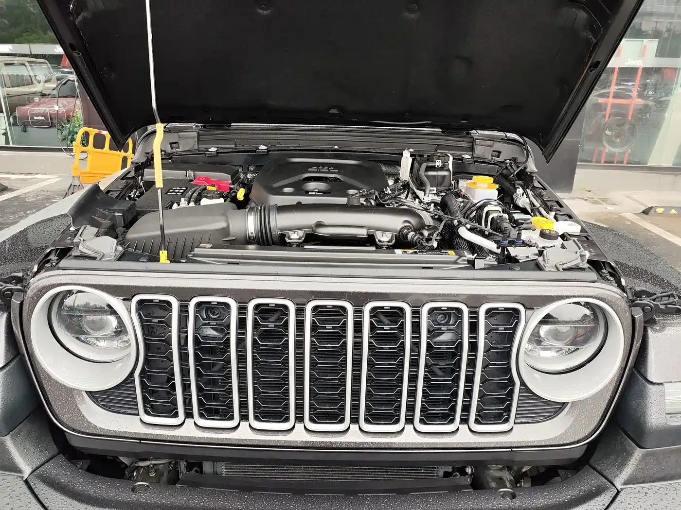 Jeep Wrangler 2025 2024 Model 2.0T Sahara Four-Door Version