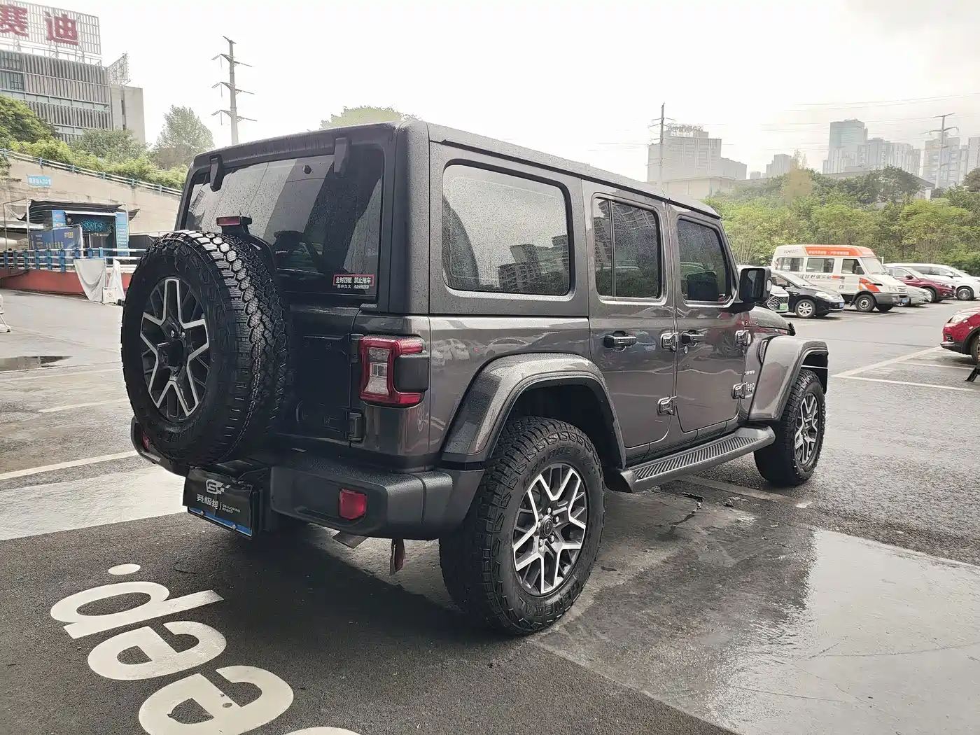 Jeep Wrangler 2025 2024 Model 2.0T Sahara Four-Door Version