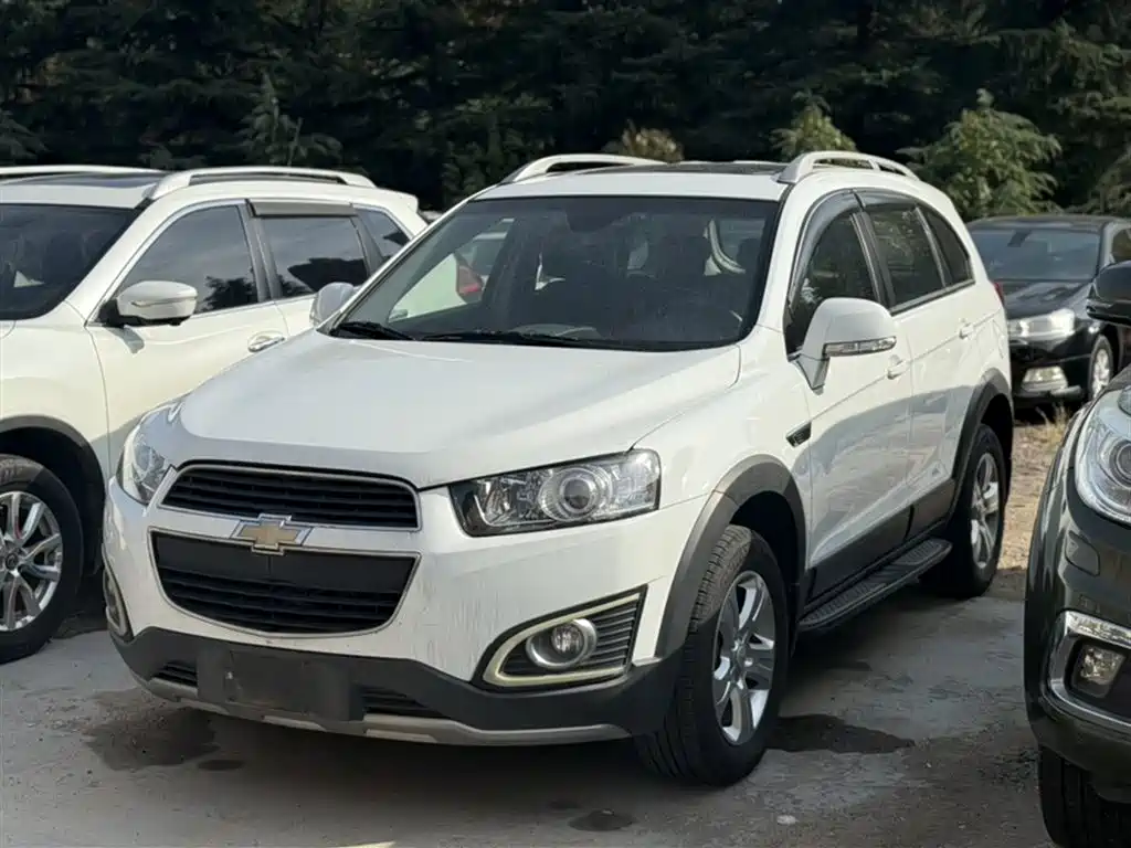 Chevrolet Captiva 2015 2.4L 2WD Urban Edition 5-seater