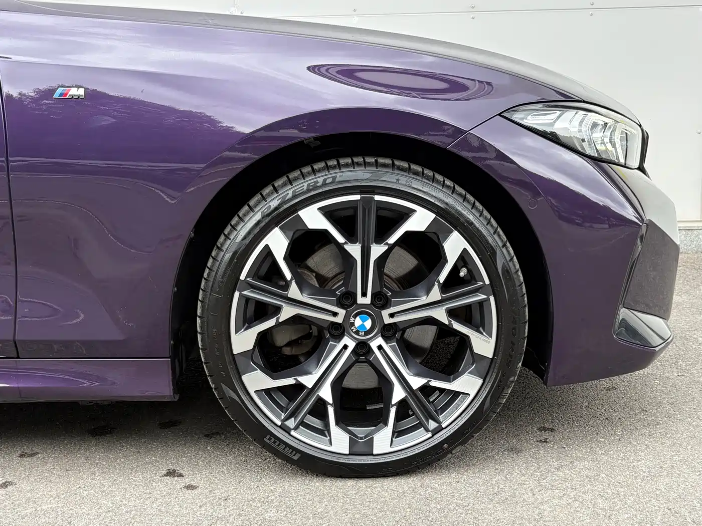 Photo 10 - BMW 3 Series