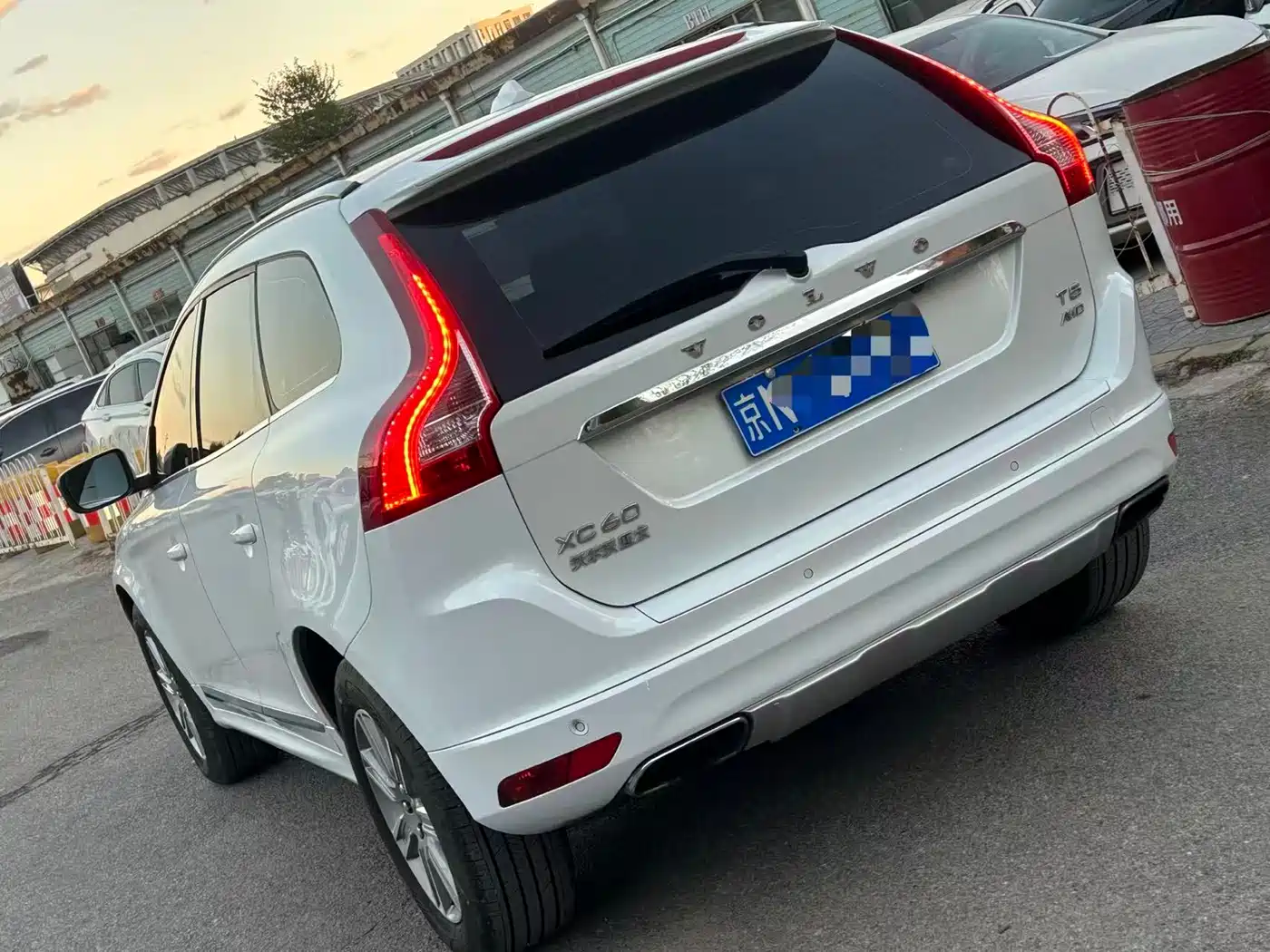 Фото 3 - Volvo XC60