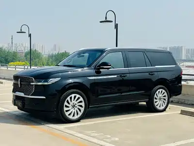 Lincoln Navigator