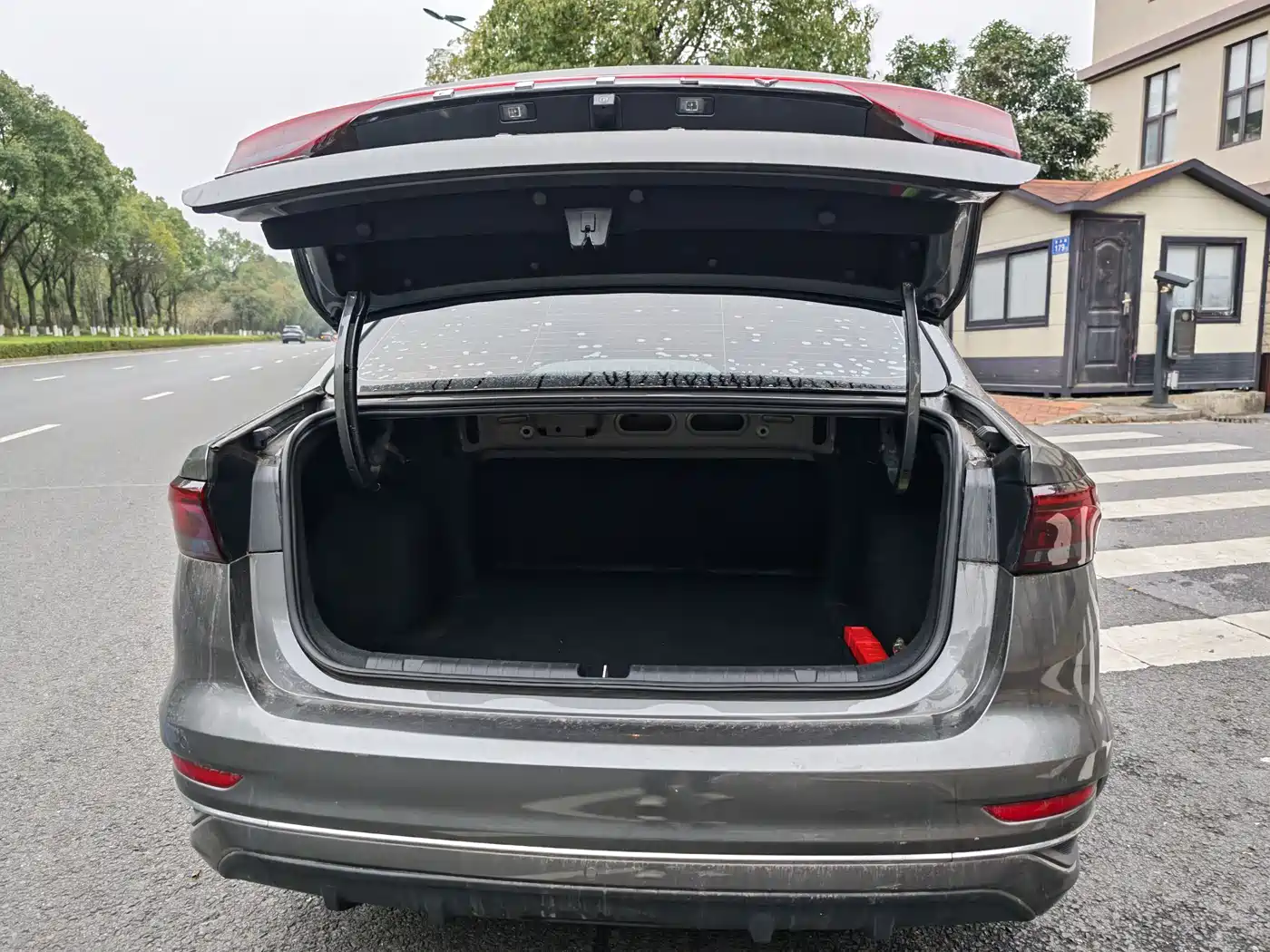 GEELY AUTOMOBILE EMGRAND