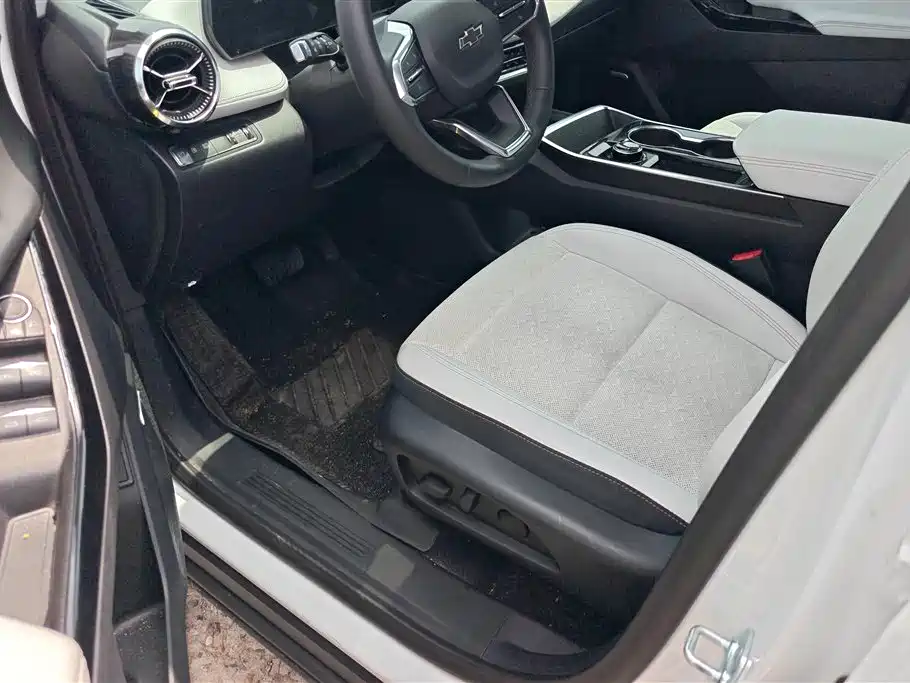 Chevrolet Equinox Plus 2024 155km ACTIV Ultimate Edition фото 9