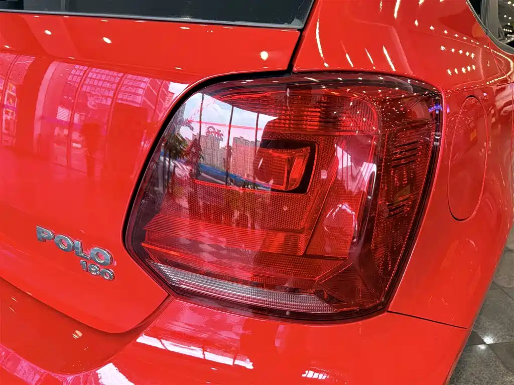 Фото 16 - Volkswagen Polo