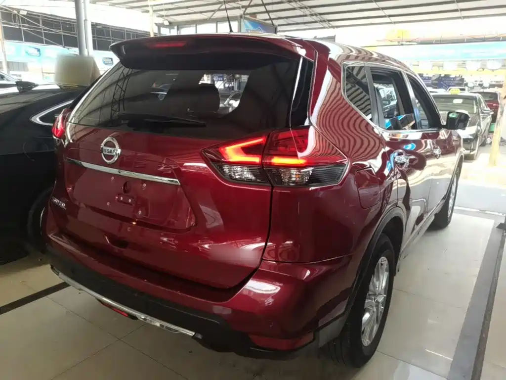 Фото 7 - Nissan X-Trail