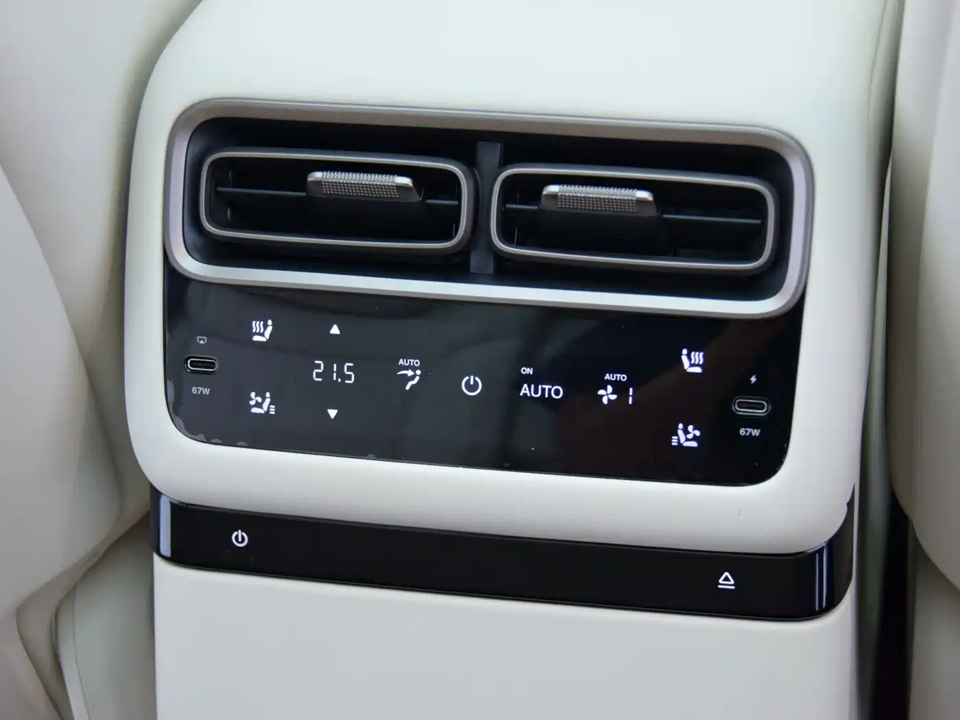 Li Auto i6 2026 2025 4WD Base Model