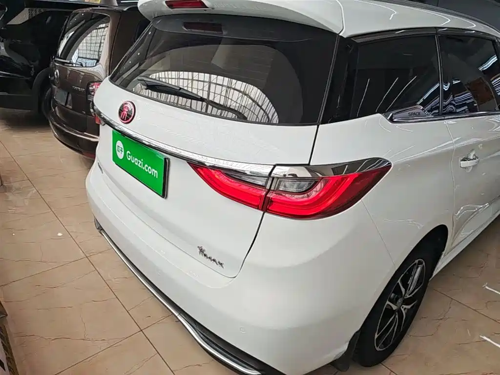 BYD Song MAX 2017 1.5T Auto Smart Elite 7-Seater фото 8