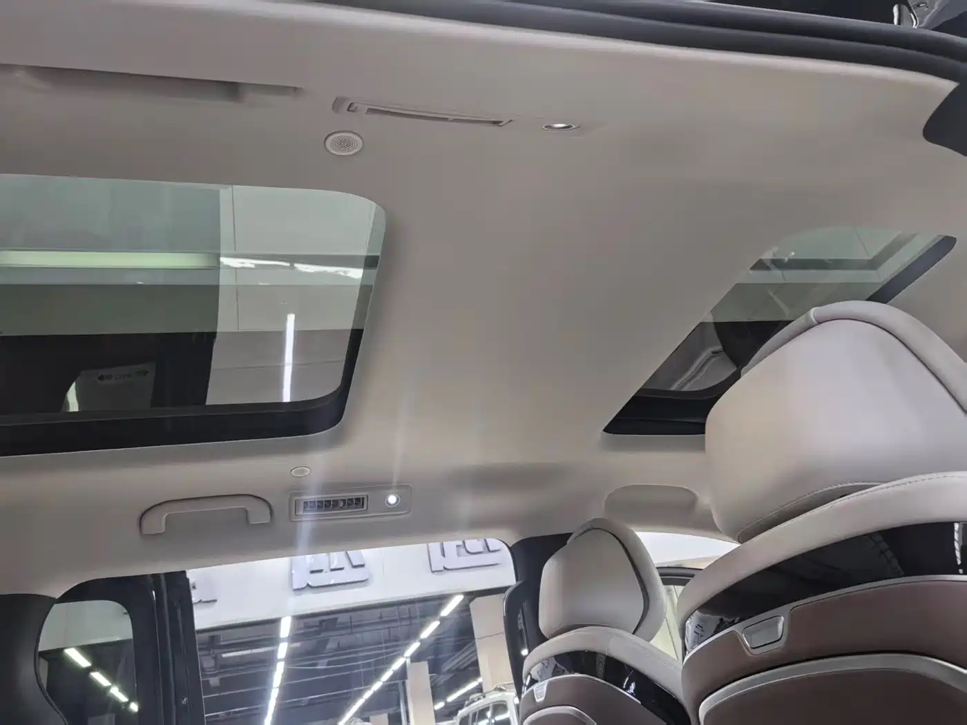 BYD Xia 2025 2025 DM-i 1.5T 180km Surpass Edition