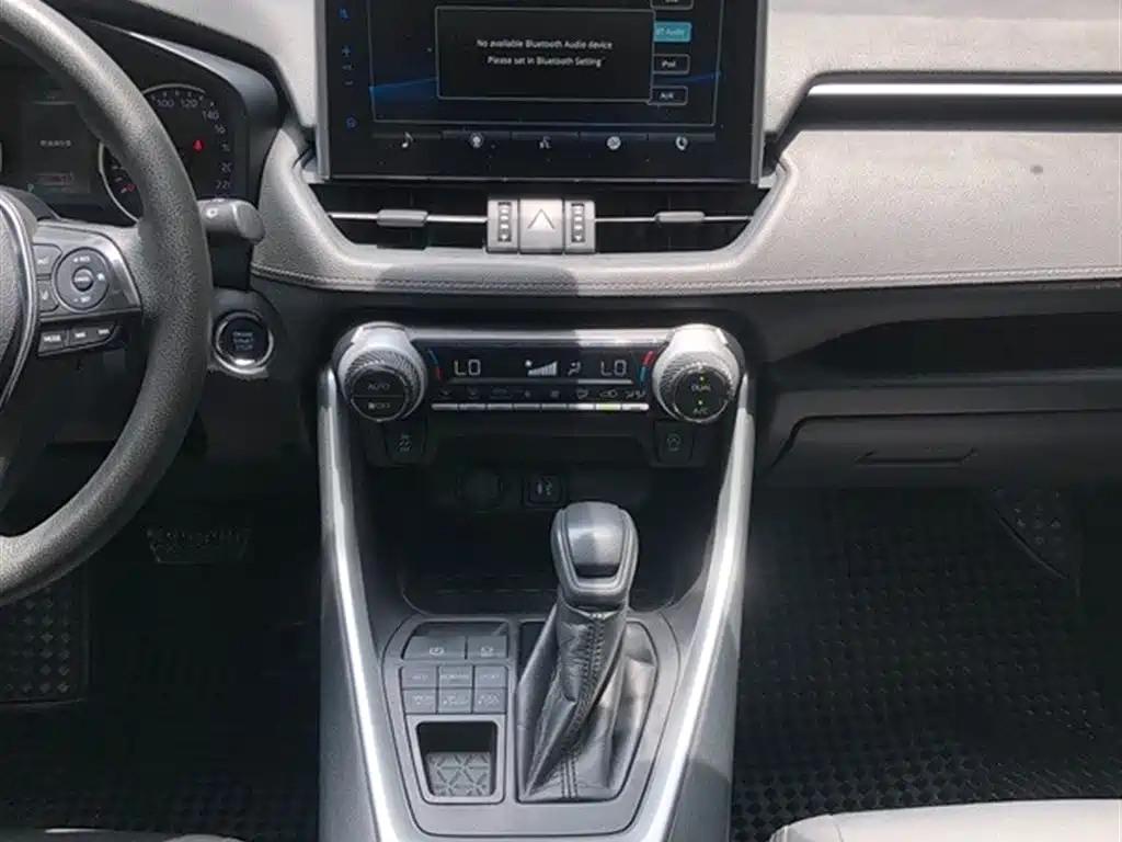 Toyota Wildlander 2020 2.0L CVT AWD Luxury Edition фото 10