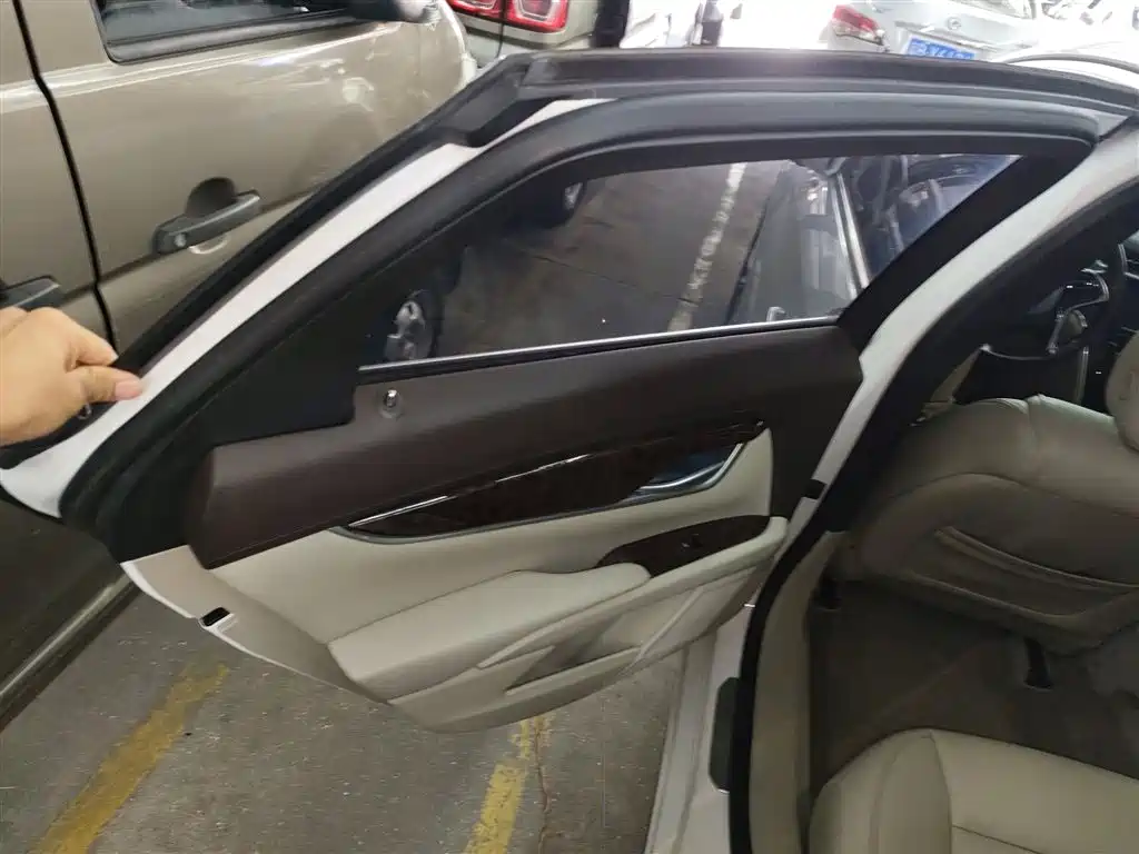 Cadillac XTS 2015 28T Comfort фото 16