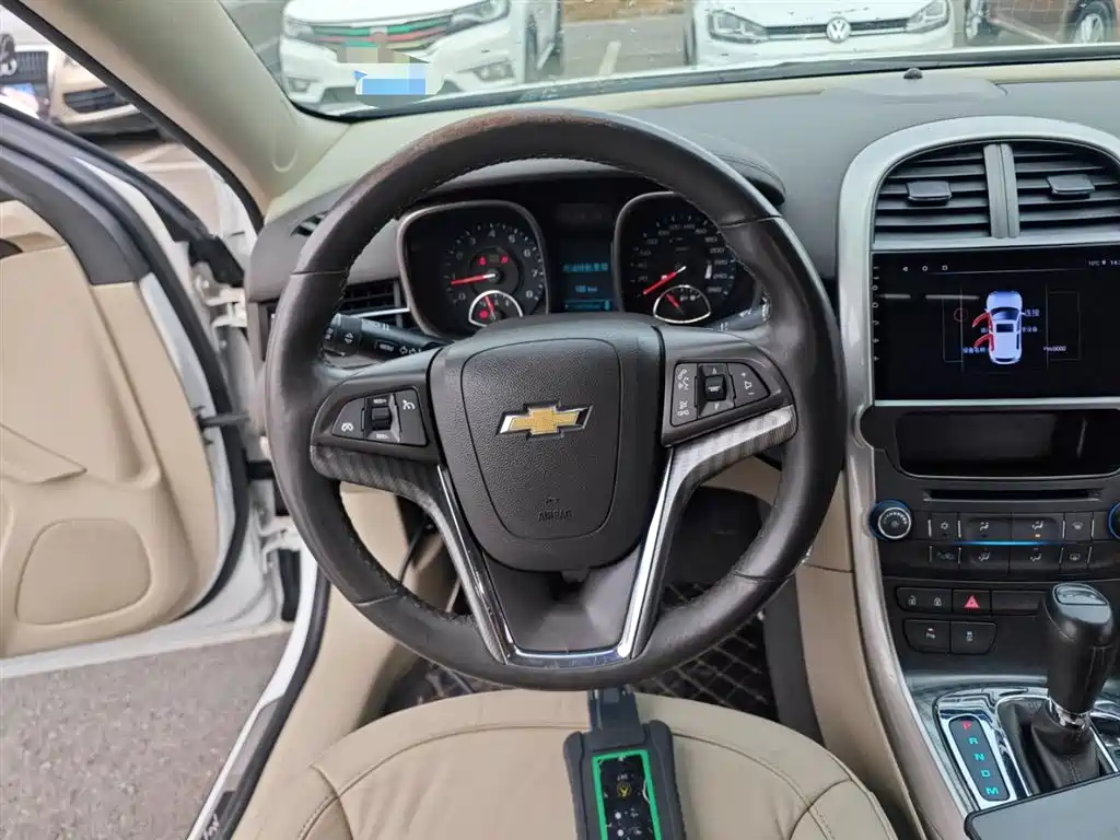 Chevrolet Malibu 2014 2.4L Automatic Luxury фото 11
