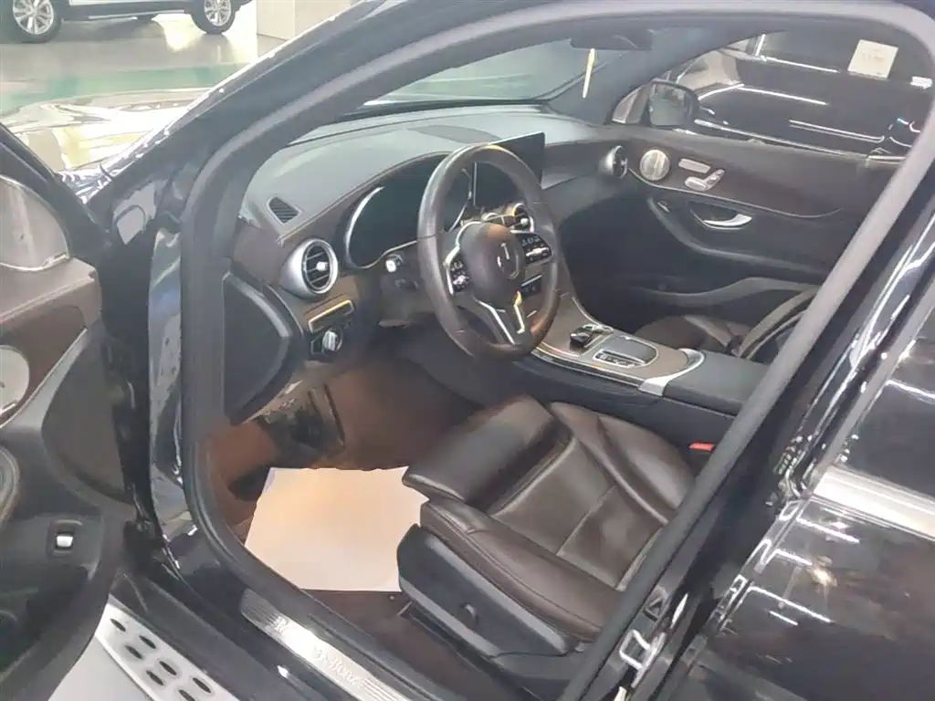 Mercedes-Benz GLC 2020 Facelift GLC 300 L 4MATIC Dynamic фото 16