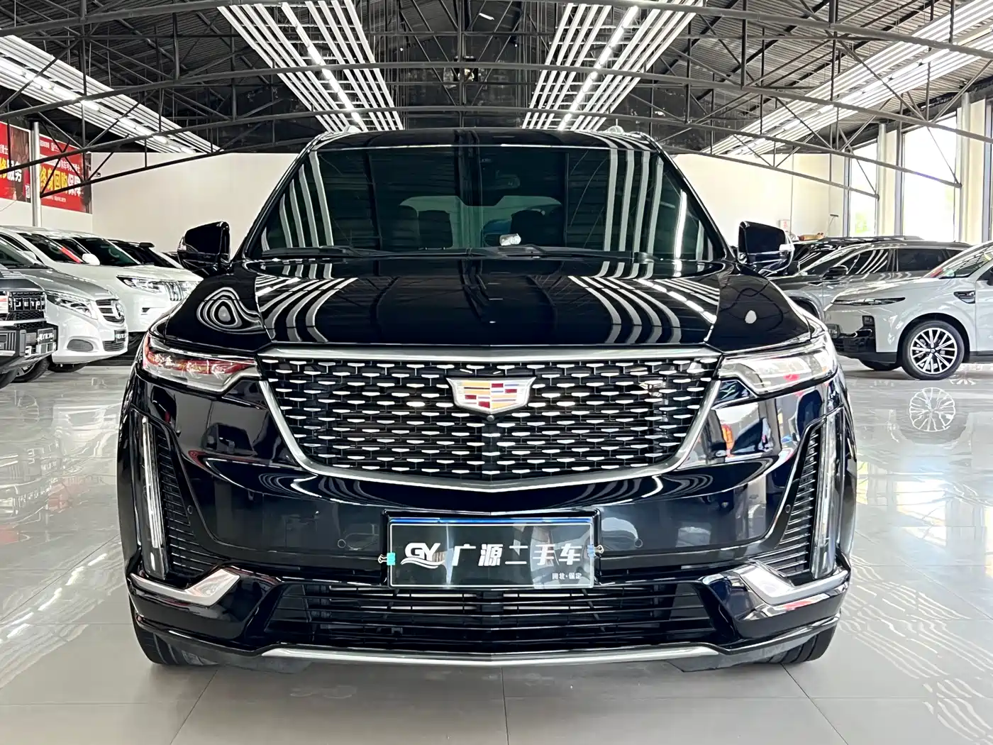 CADILLAC XT6
