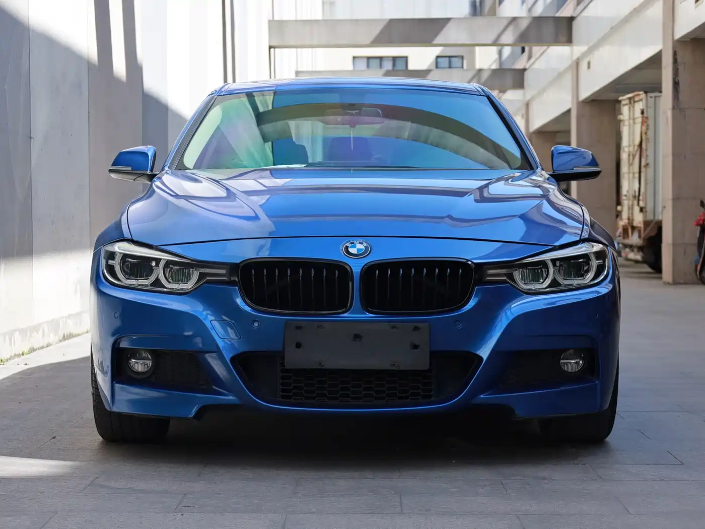 BMW 3 Series 2019 320Li M Luxury Package фото 2