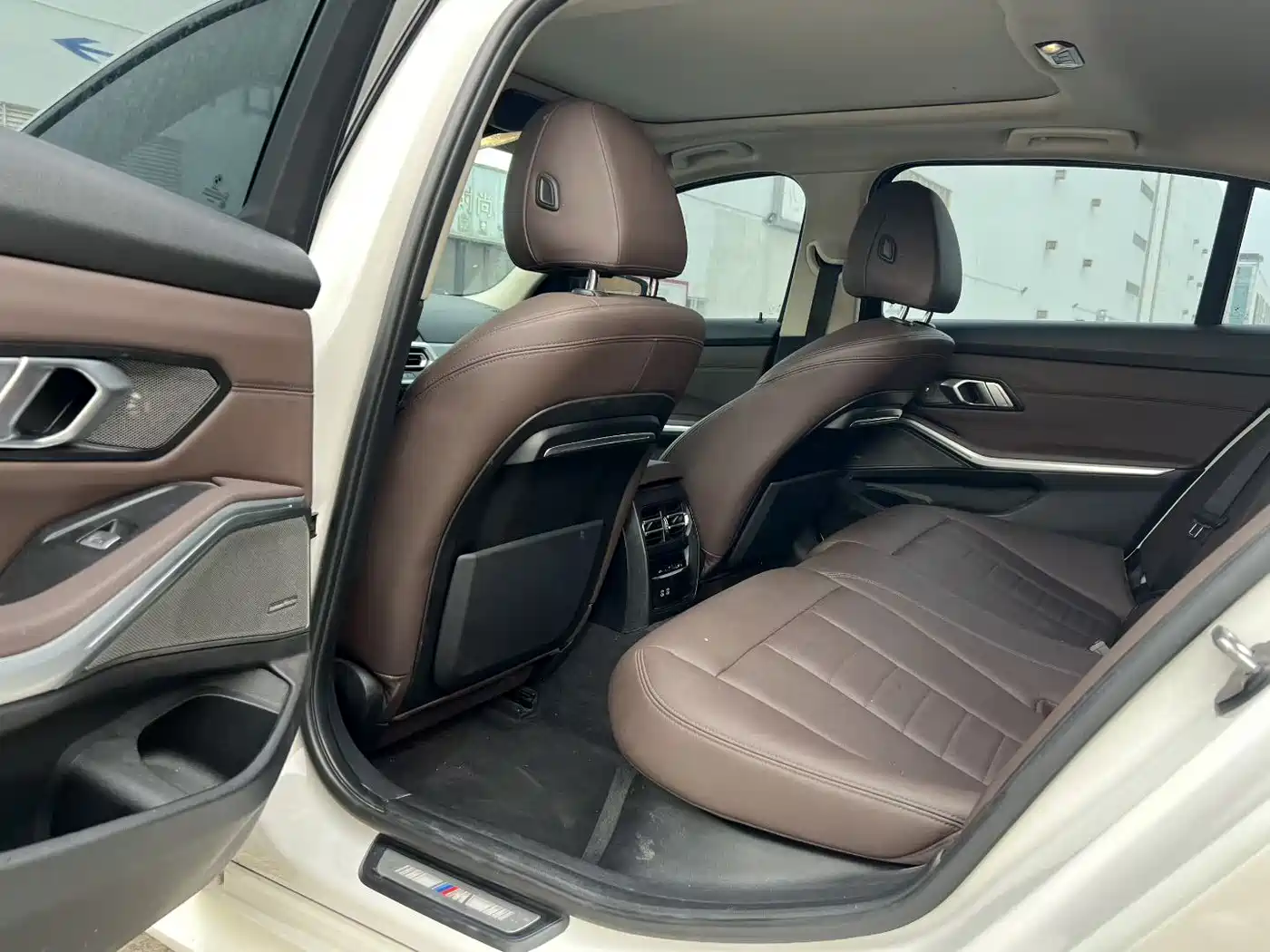 BMW 3 Series 2020 325Li M Sport Black Night Package фото 4