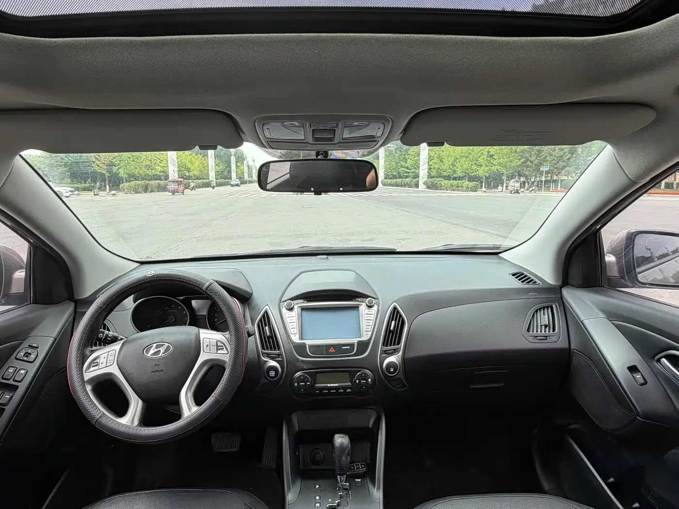 Hyundai Beijing Hyundai ix35 2013 2.0L Auto 2WD Smart GLS China IV фото 6