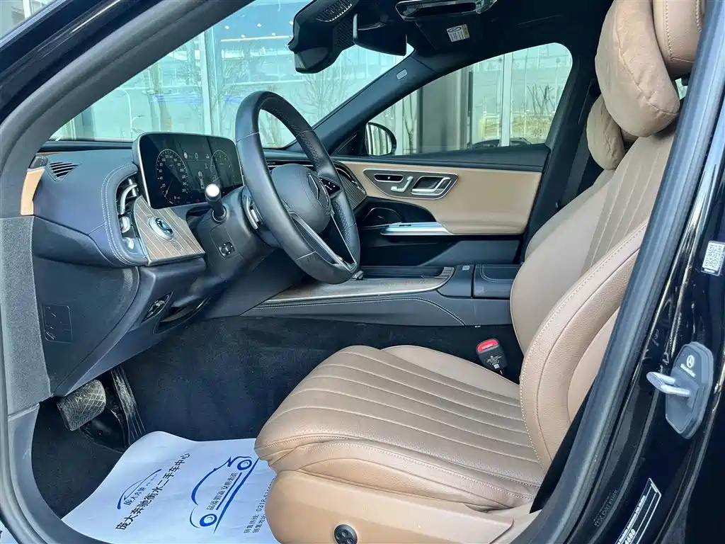 Mercedes-Benz E-Class 2024 E 300 L Fashion фото 7