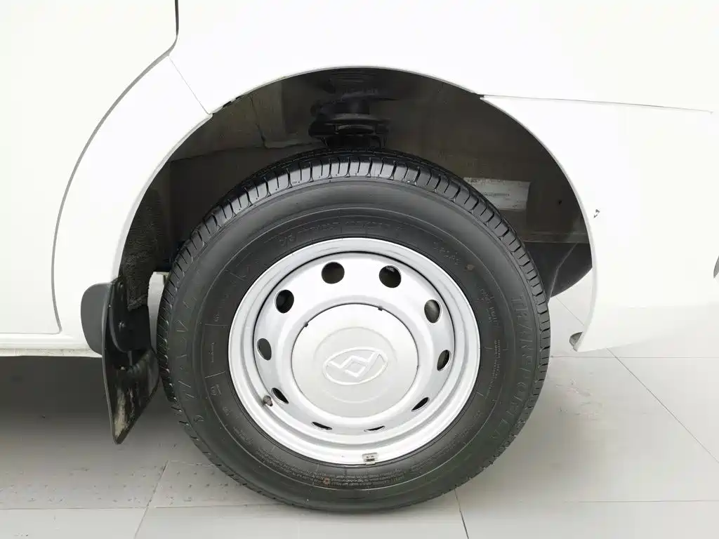 Photo 17 - SAIC Maxus Xintu V80