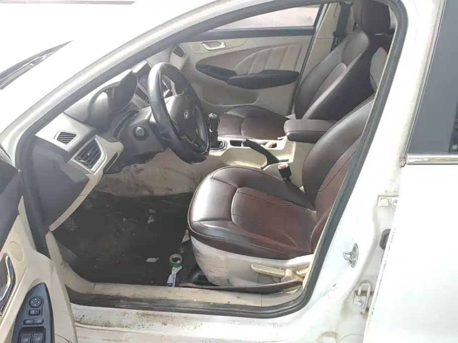 Chery Arrizo 7 2014 2013 1.6L Manual Leading