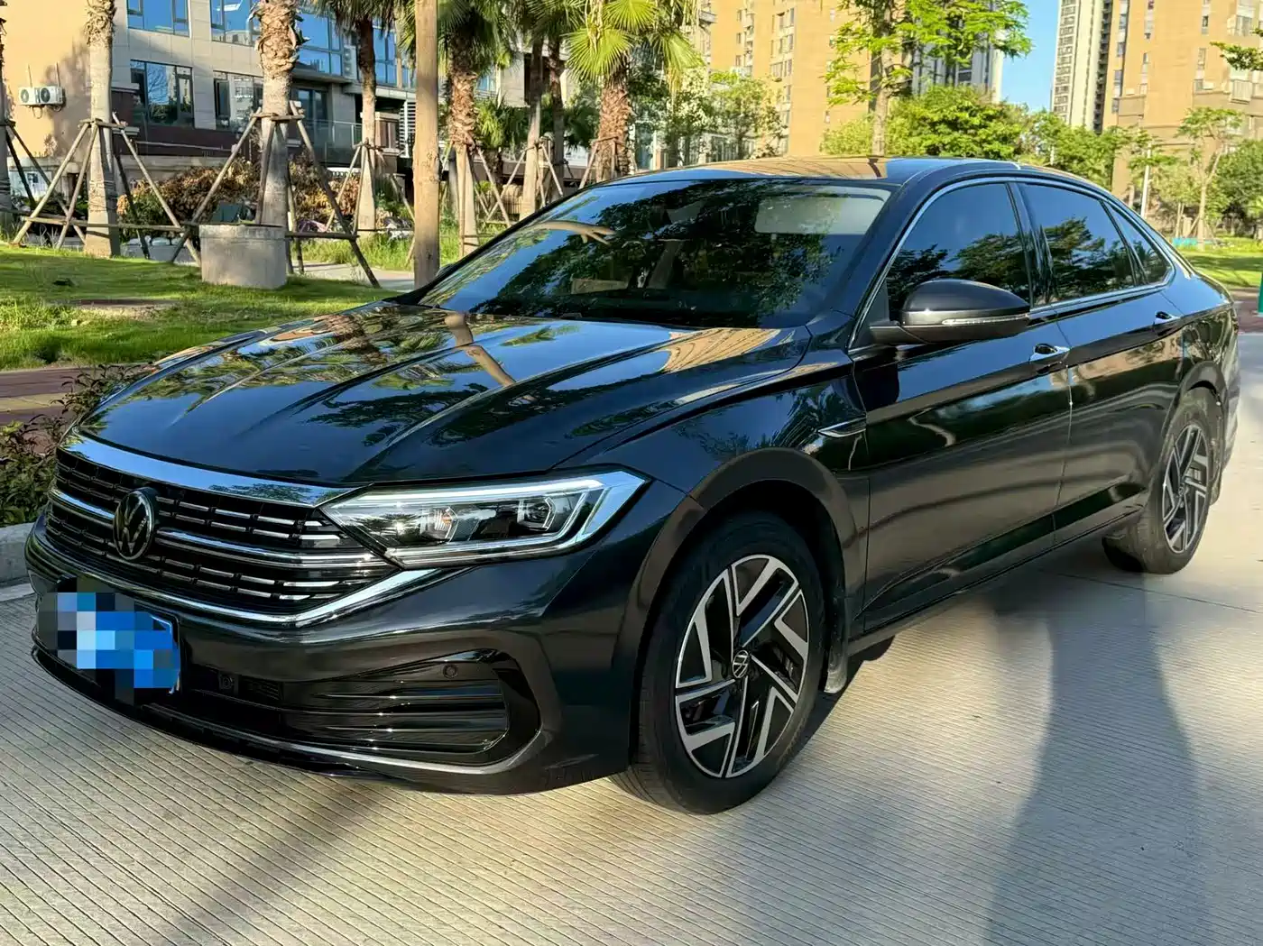 Volkswagen Sagitar 2025 300TSI DSG Surpass Edition