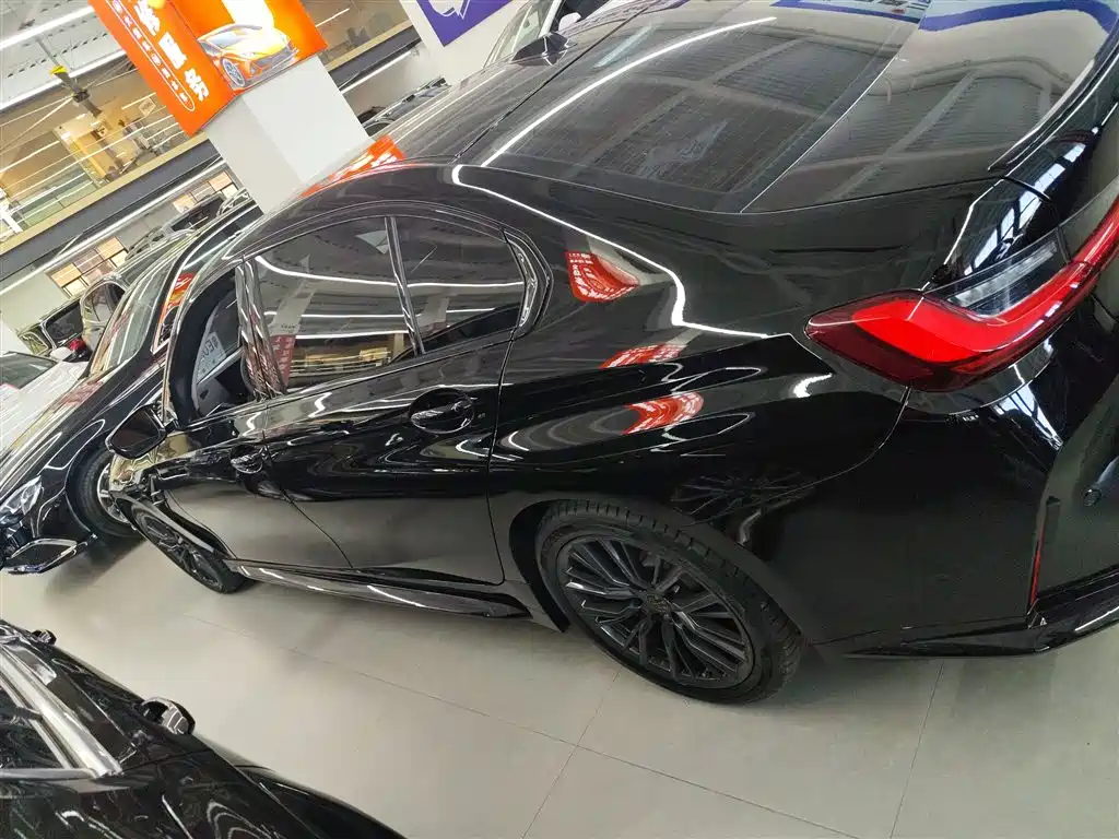 BMW 3 Series 2024 325Li M Sport Shadowline Package фото 4