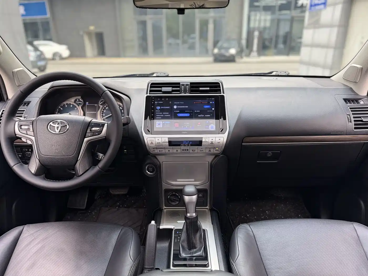 Toyota Prado 2019 3.5L Automatic TX-L Zunxiang Edition фото 5