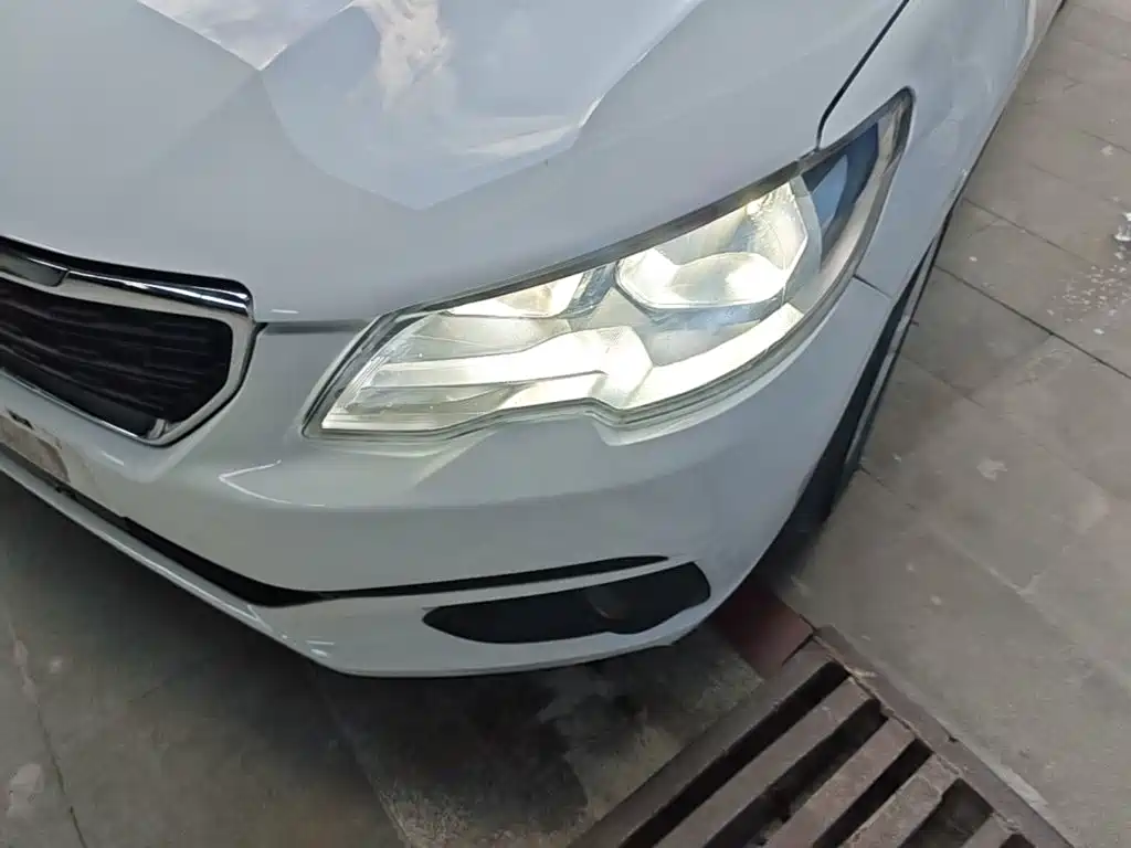 Peugeot 301 2019 2018 1.6L Manual Comfort Edition