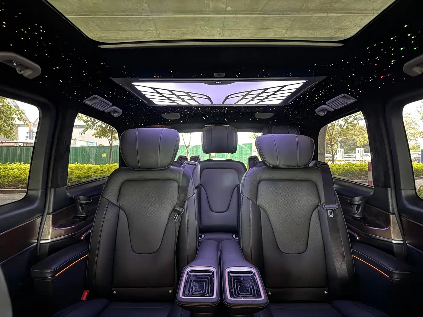 Mercedes-Benz V-Class 2021 V 260 Premium Edition фото 21