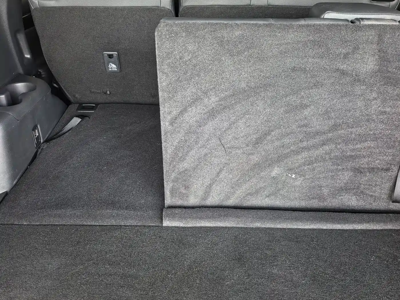 Toyota Highlander 2022 Model Dual Engine 2.5L 4WD Premium Edition 7-Seater фото 16