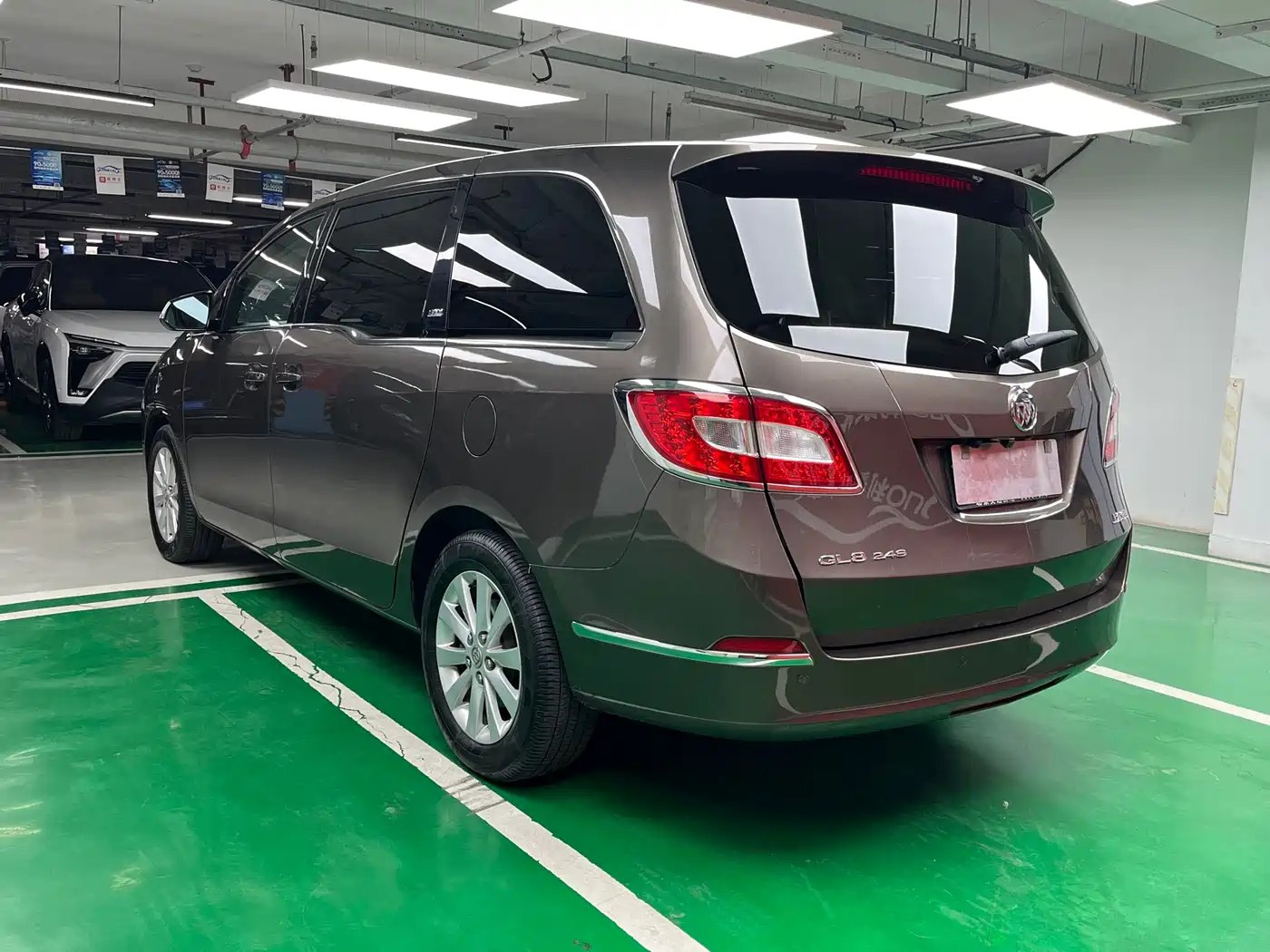 Buick GL8 2013 2.4L CT Luxury Business Comfort Edition фото 5