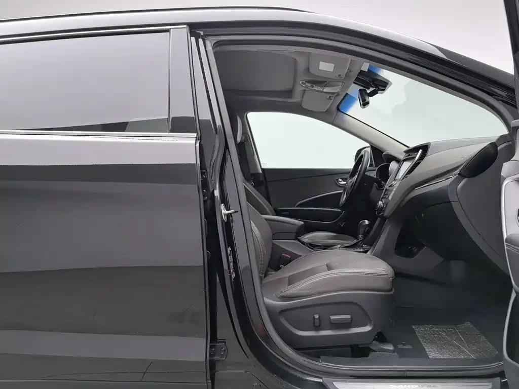 Hyundai Grand Santa Fe 2014 2013 3.3L 7-Seater 4WD Luxury Edition