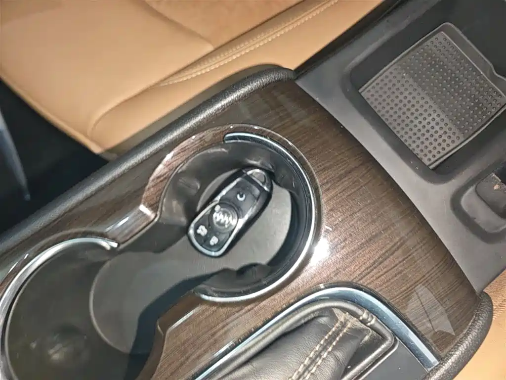 Buick Verano 2017 Sedan 20T DCT Flagship фото 9