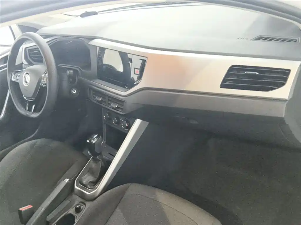 Volkswagen Polo 2023 Facelift Plus 1.5L Auto Joyful Living Edition фото 10