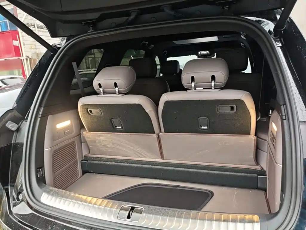 NIO ES8 2026 2025 Model 6-Seat Executive Luxury Edition