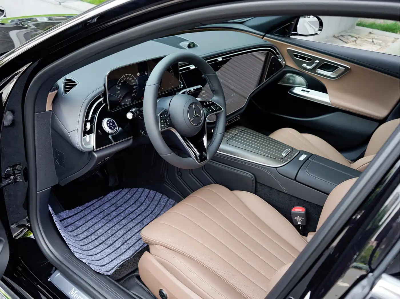 Mercedes-Benz E-Class 2026 2026 E 300 L Luxury