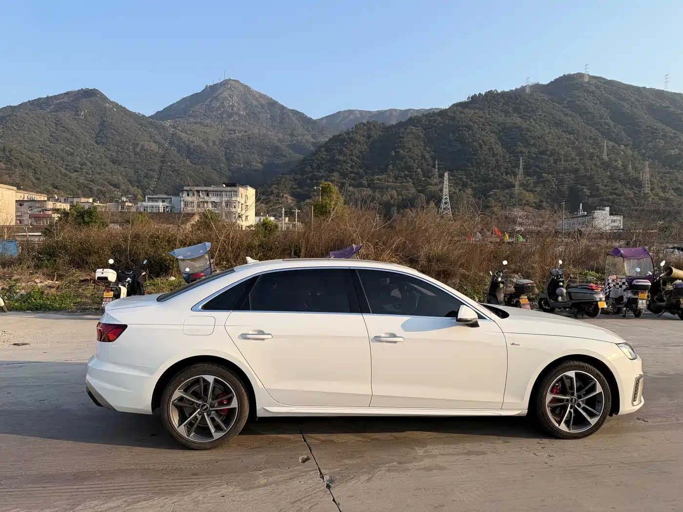 Audi A4L 2023 40 TFSI Luxury Sport фото 8