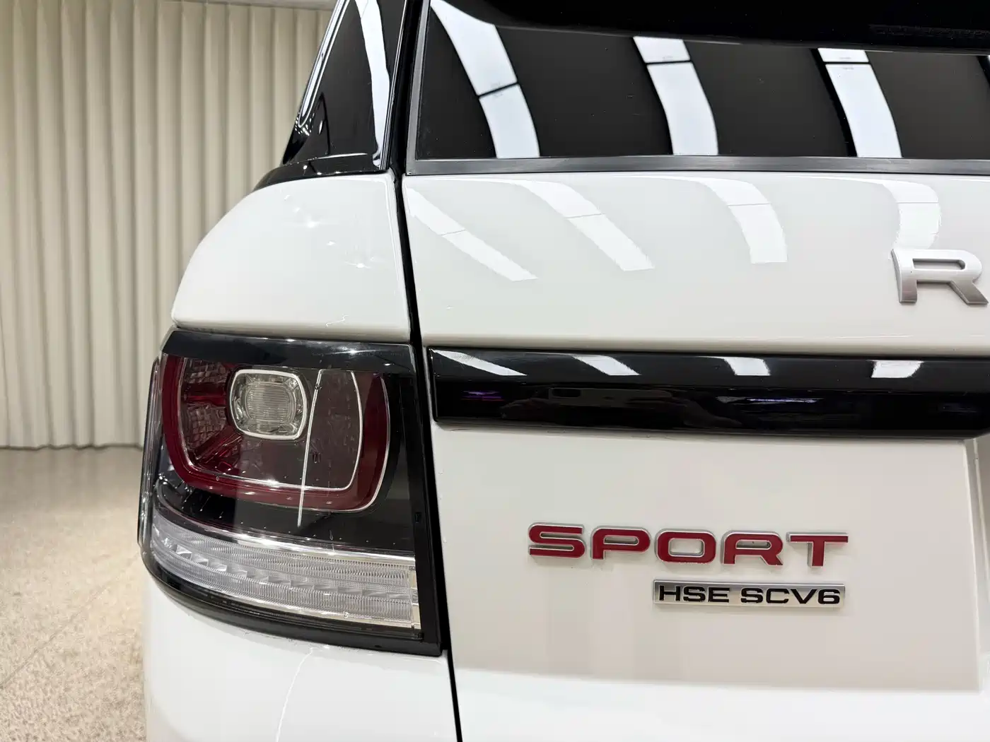Land Rover Range Rover Sport 2016 Model 3.0 SC V6 HSE DYNAMIC фото 30
