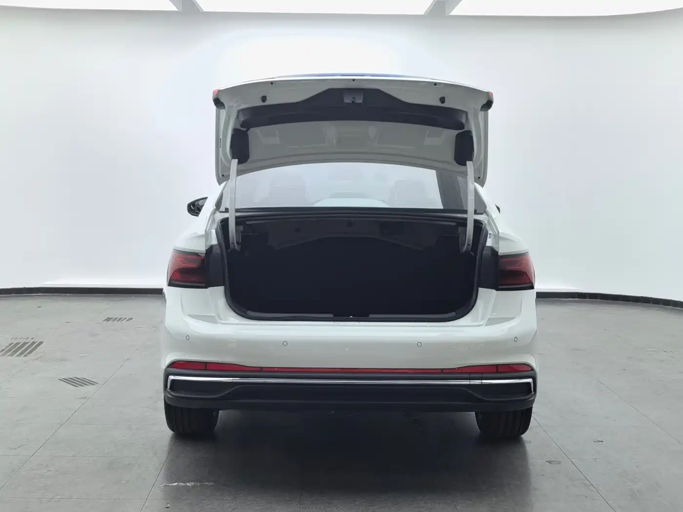 Volkswagen Sagitar 2026 2026 Model 30 Million Special Selection 300TSI DSG Surpass Edition