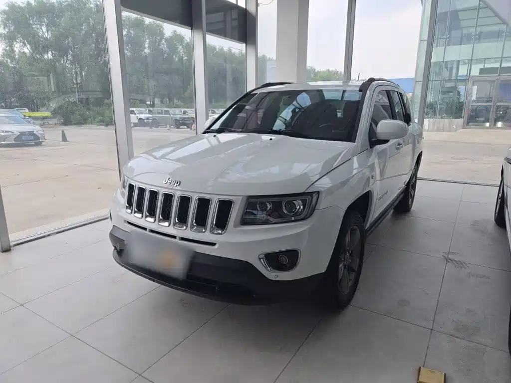 Jeep Compass (Import) 2014 2014 Facelift 2.4L 4WD Comfort Edition