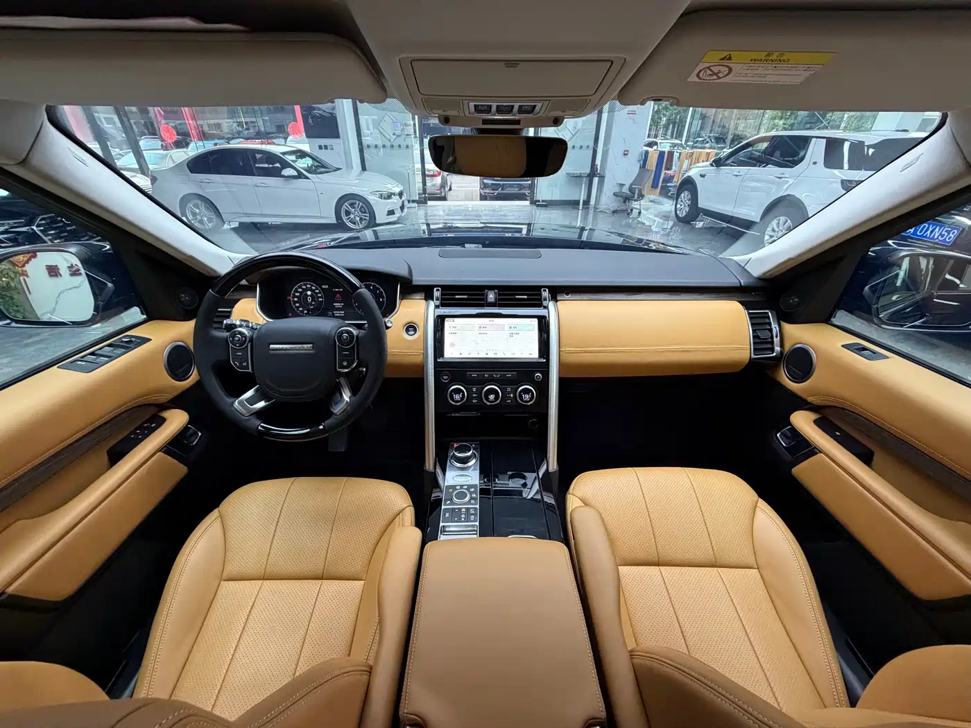 Land Rover Discovery 2017 3.0 SC V6 HSE фото 22